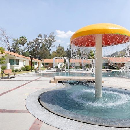 Collection O Luna Aqua Villas,Tala,Rio Escondido Екстер'єр фото