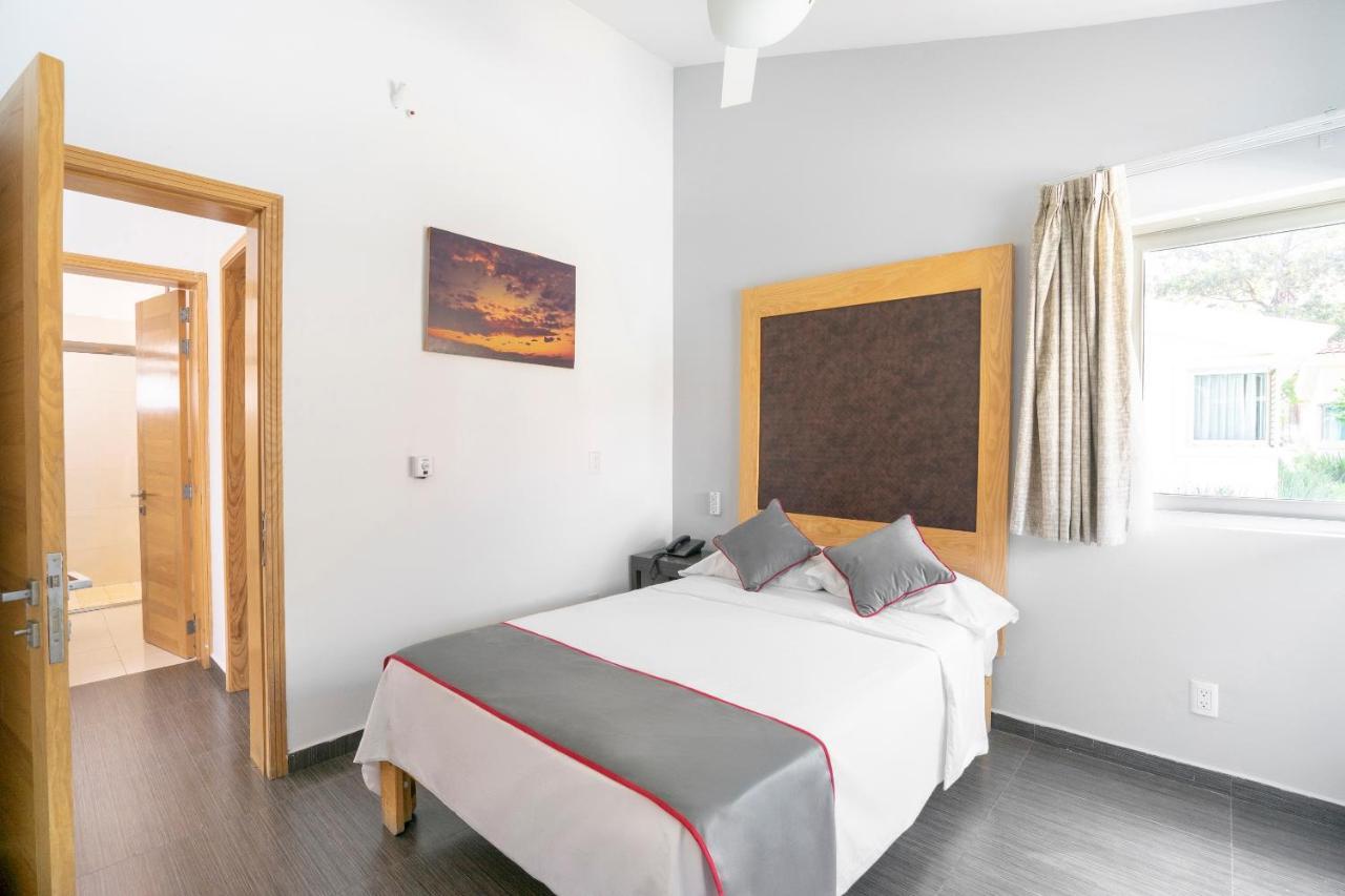 Collection O Luna Aqua Villas,Tala,Rio Escondido Екстер'єр фото