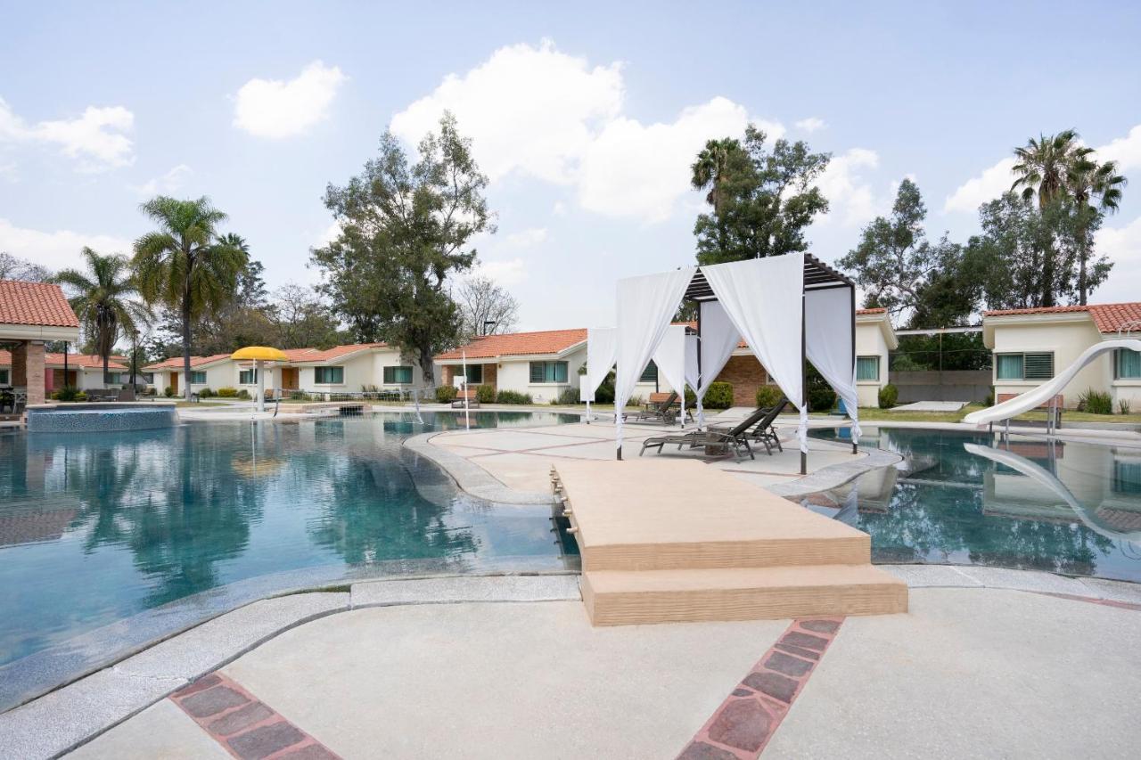 Collection O Luna Aqua Villas,Tala,Rio Escondido Екстер'єр фото